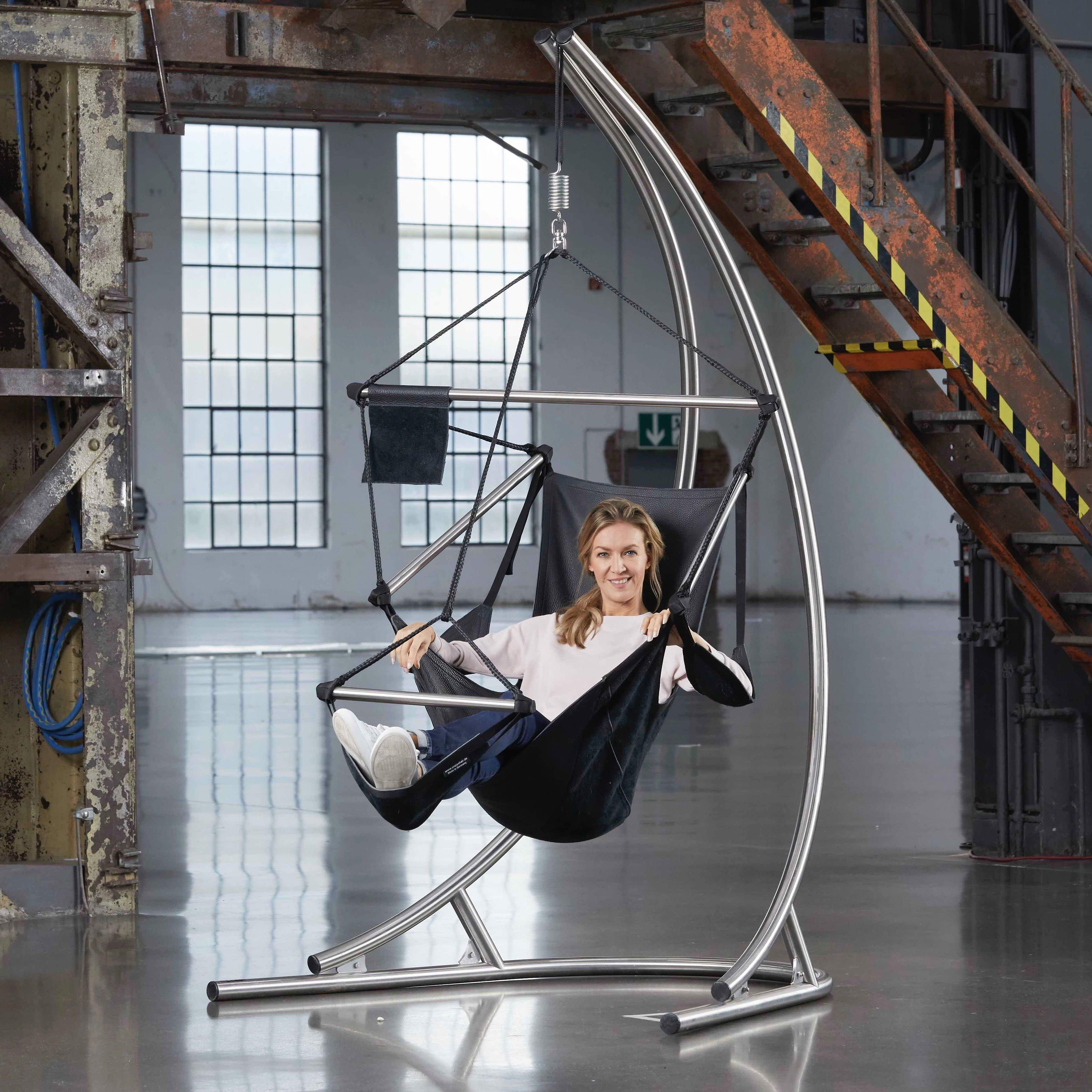 Crazy Chair SOLA Edelstahlständer mit Hängesessel ONE in Leder